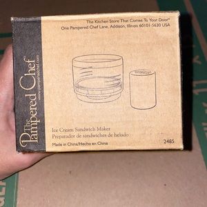 5 for $25💄 Pampered chef ice cream sandwich maker
